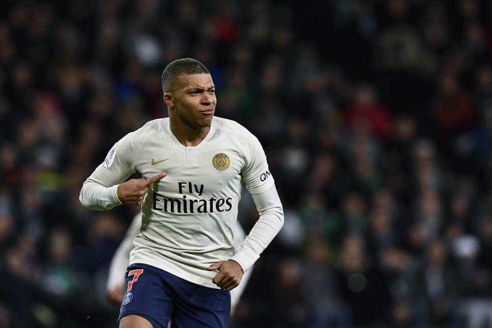 Intel积极瘦身：融资200亿美元还债43亿美元 优化4万员工